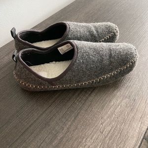 Women’s slippers